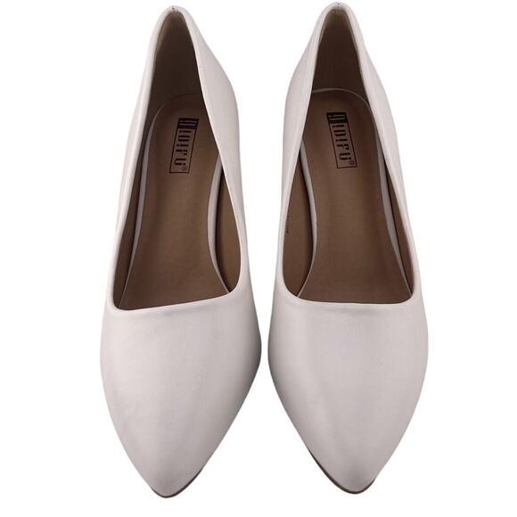 NWOB Idifu White Faux Leather Pointed Toe Heel Pumps Size 7M - Picture 2 of 7